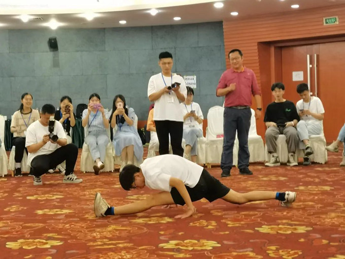 쵼ѵ