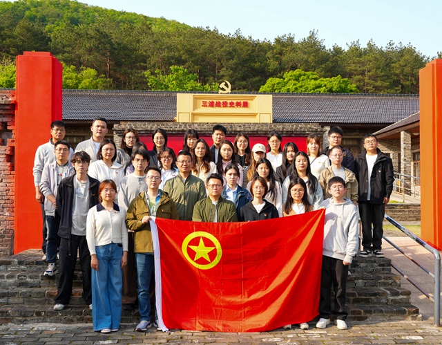 ��֪�����������С������������2026�ꡰ���ġ���������Ա���Բ������